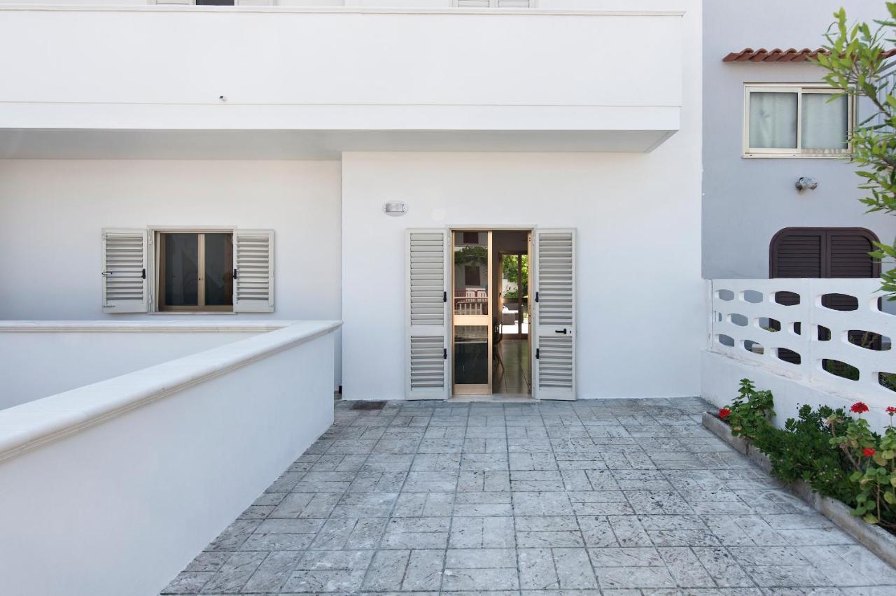 Brodolini Apartments Torre Dell'Orso Exterior foto